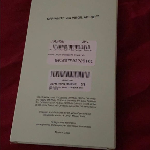 iPhone 11 Pro * off-white * AUTHENTIC PHONE CASE - Picture 2 of 2